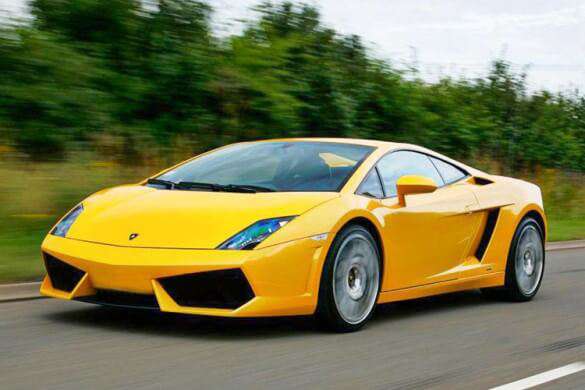 Featured image for Italian Passion on Wheels: The Lamborghini Driving Experience