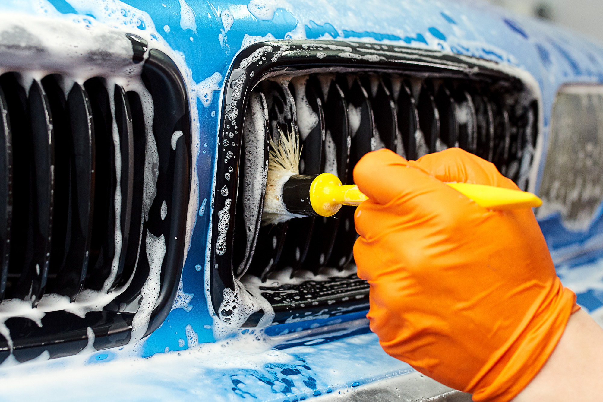 Featured image for Keep Your Car Sparkling: Essential Items in a Car Cleaning Kit Globally
