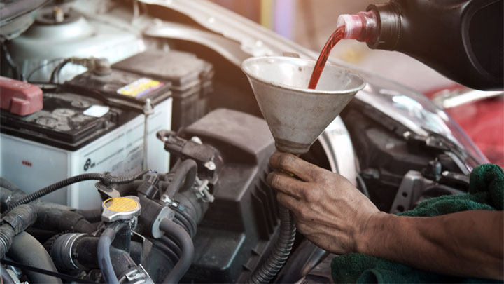 Featured image for Keep Your Transmission Smooth: When to Change Your Car's Transmission Fluid