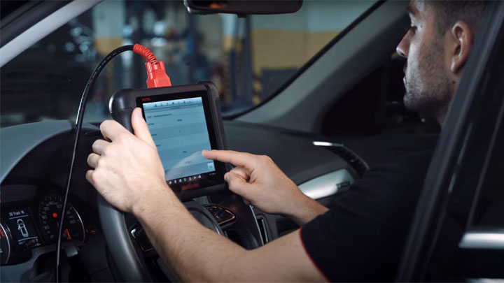 Featured image for Diagnose Issues Yourself: An Introduction to Car Diagnostic Tools Internationally